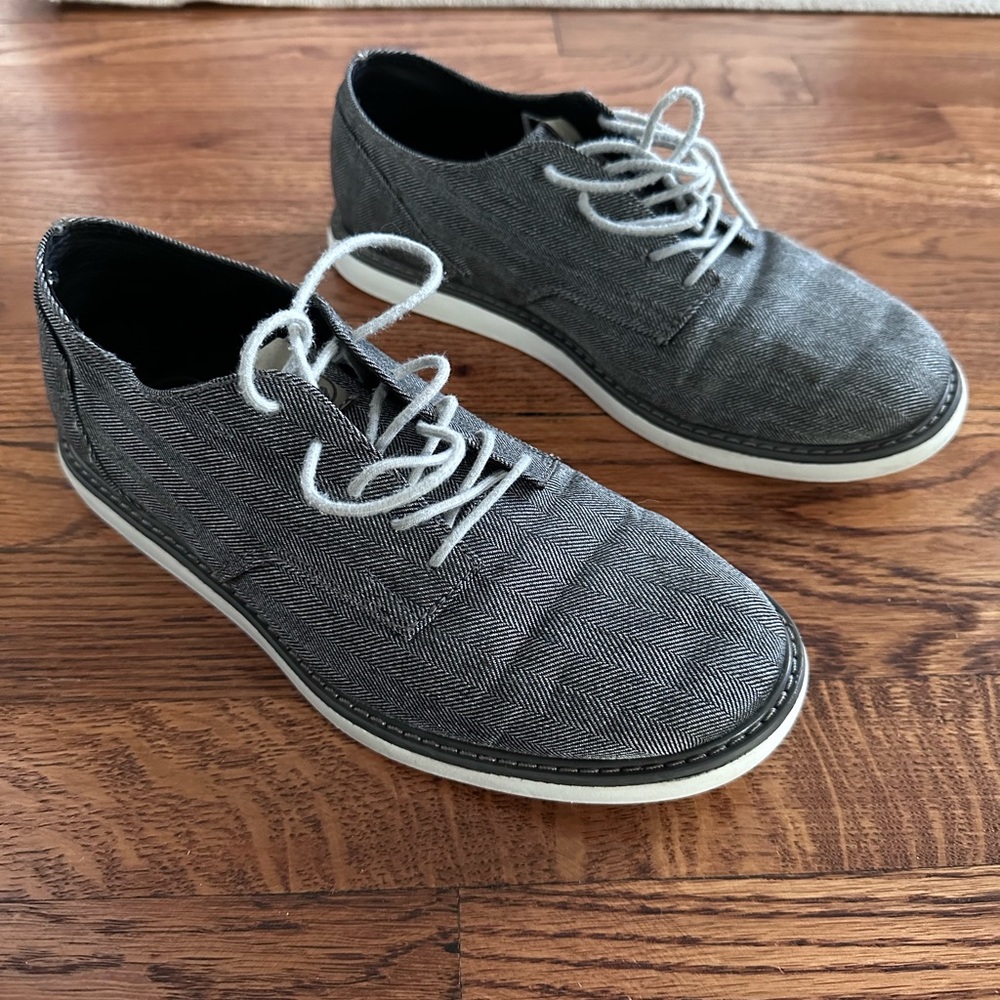 Volcom men’s dress shoes size 6